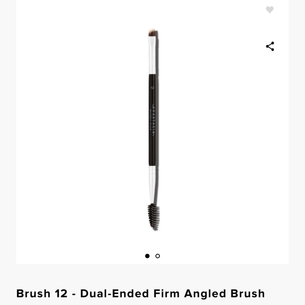 Anastasia Brush 12